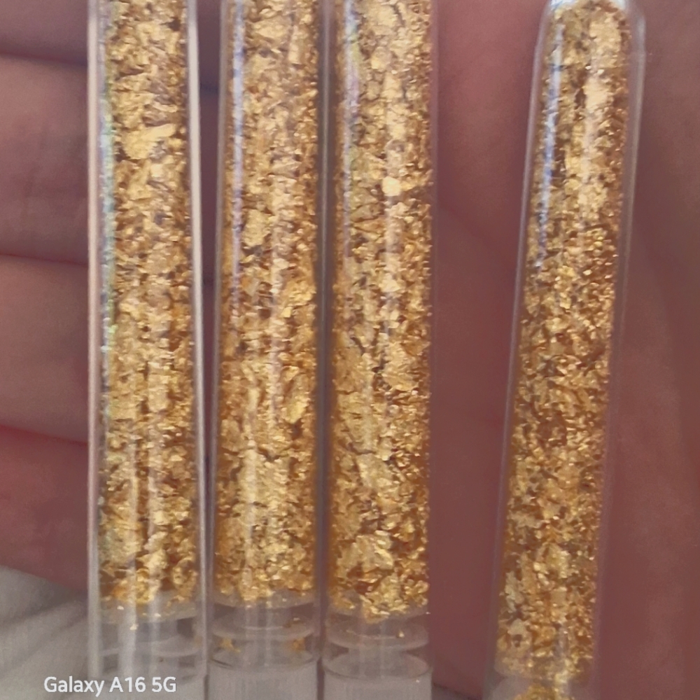 Gold Flake Filled Tubes 24k Makeup Art Projexts Food One 3ml Tube Per.pur.